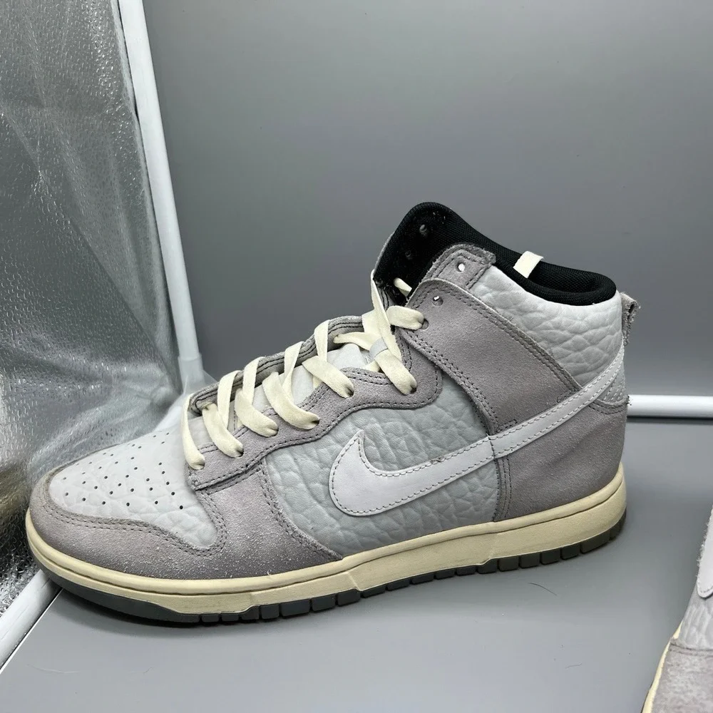 Nike Dunk High Retro Wolf Grey-Light Smoke Grey-White Sz 9 men's. 10.5‎ women's